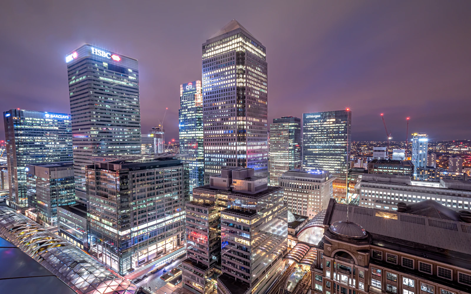 Canary Wharf, London at night